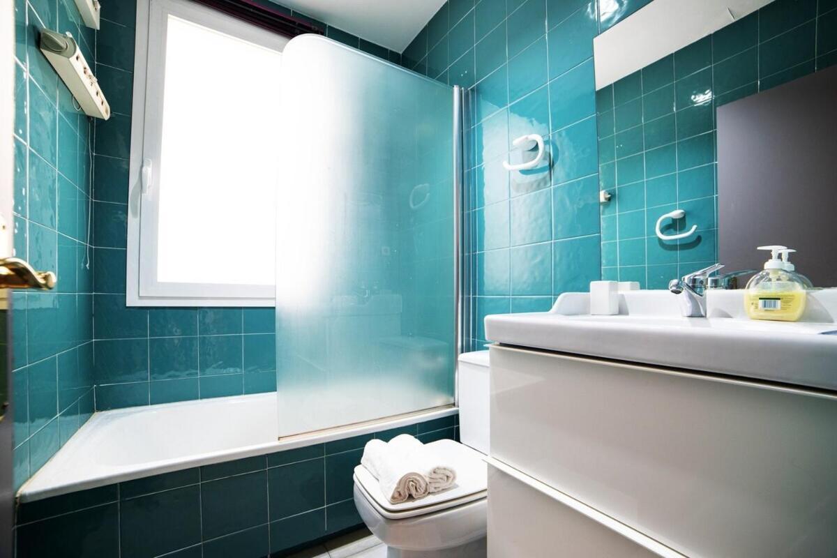 Bright Apartment In Historical City Center Madrid Esterno foto