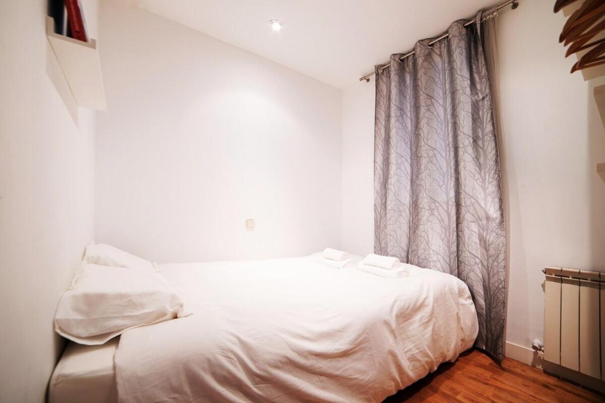 Bright Apartment In Historical City Center Madrid Esterno foto