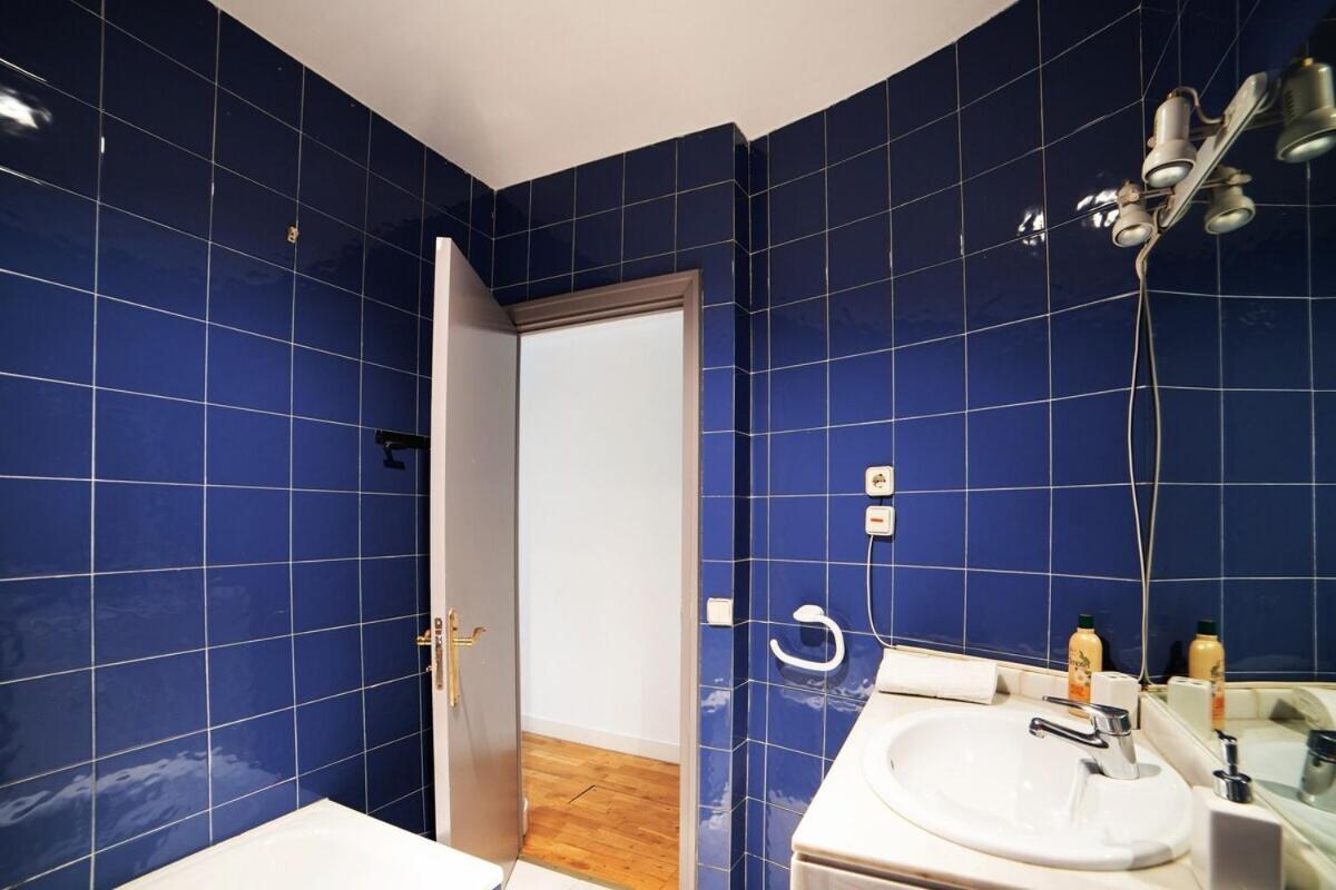 Bright Apartment In Historical City Center Madrid Esterno foto