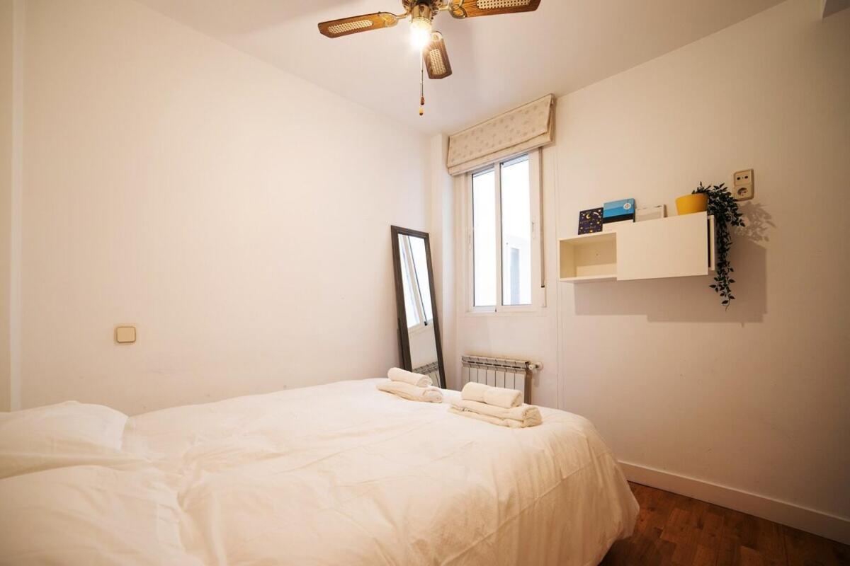 Bright Apartment In Historical City Center Madrid Esterno foto