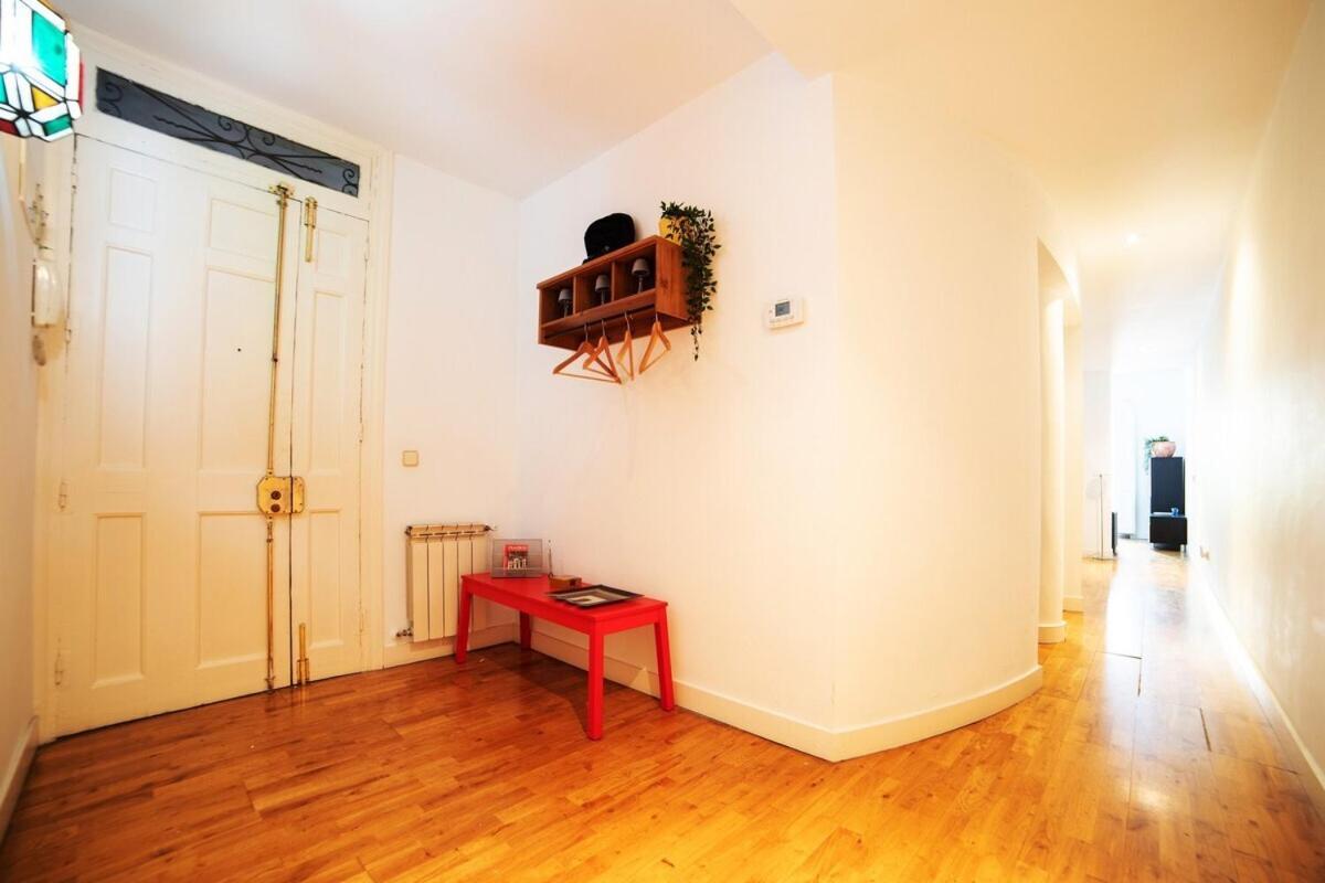 Bright Apartment In Historical City Center Madrid Esterno foto
