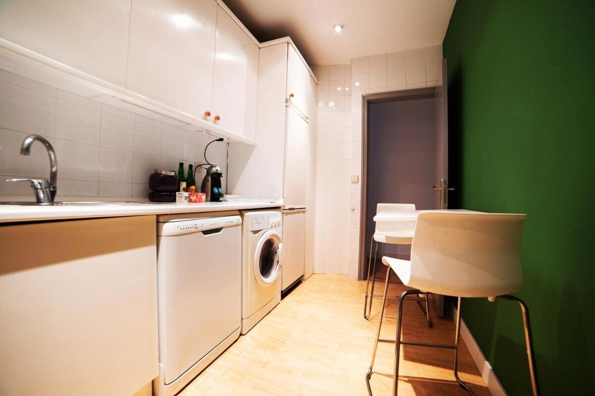 Bright Apartment In Historical City Center Madrid Esterno foto